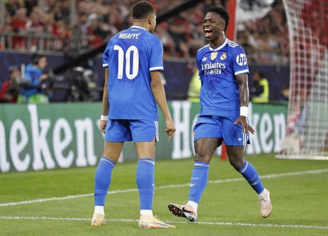 马卡：维尼修斯是阿韦洛亚最大支持者，他取得更衣室的信任