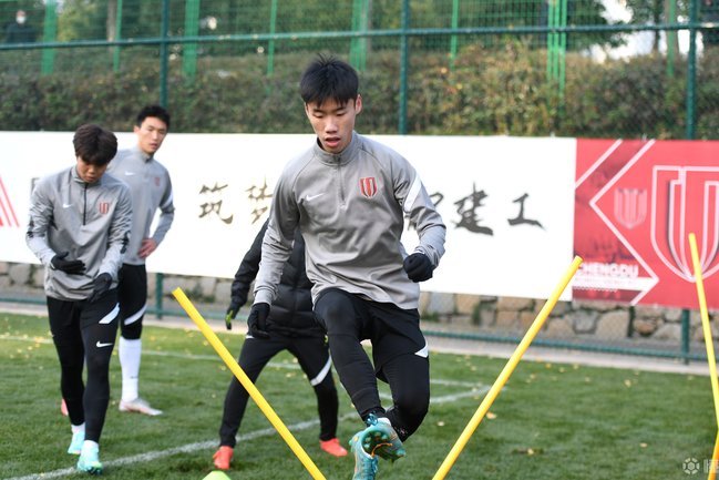 滨滨：12年“吃瓜”之路，掘进西甲梯队