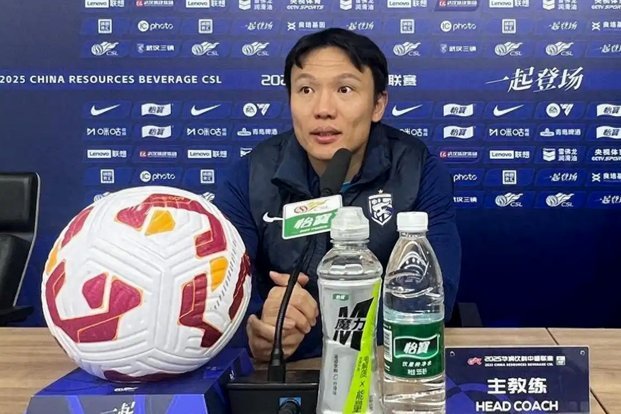 邓卓翔救火2-3轮，莫拉道歉解约让步