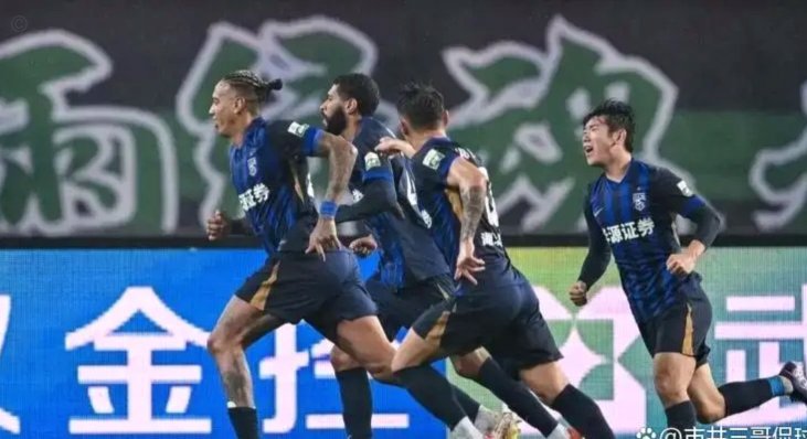 邓卓翔“救火”，莫拉内斯致歉：广州队突变？