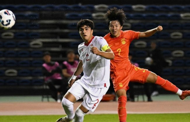 呼和浩特邀请赛U16国少vs韩国U16上半场结束，中国队2：1领先