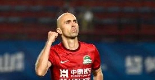 39岁门将阿德里安自宣退役，曾效力利物浦、西汉姆联