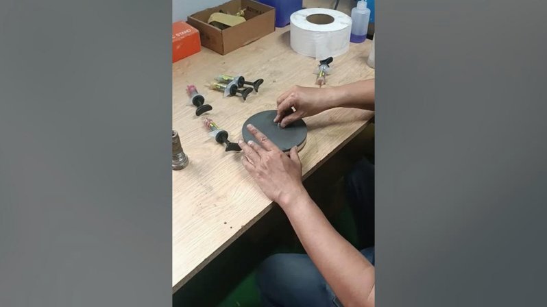 法国裁判巴斯蒂安：28岁执法法甲，42岁退役