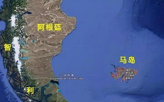 阿根廷总统力挺球员马岛横幅：足球与政治的边界探讨