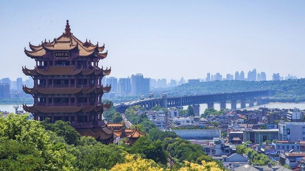 官方：武汉三镇签下法国边前卫安托万-洛泰 出道巴黎青训