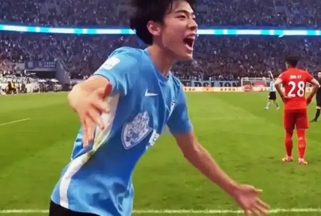 国字号备战升级：邵佳一与安东尼奥达成共识，资源共享助力中国男足发展