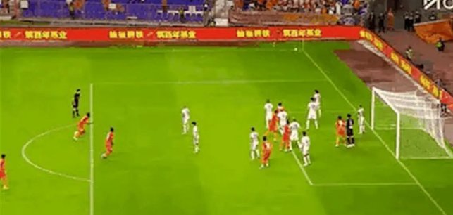 玉昆VS铜梁龙：麦麦提江主哨贺凯VAR保驾护航